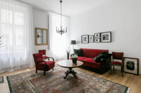 Your Gorgeous and Spacious Dream Home In Budapest